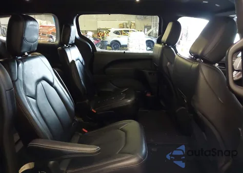 2025 Chrysler Pacifica Select из США, поврежденный, VIN 2C4RC1BG5SR531993